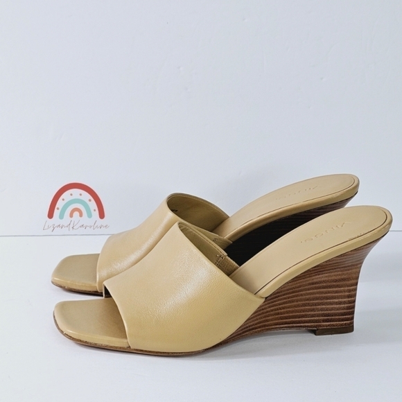 New! Vince Pia Leather Square Toe Stacked Wedge Heel Sandals in Blonde - Picture 3 of 10